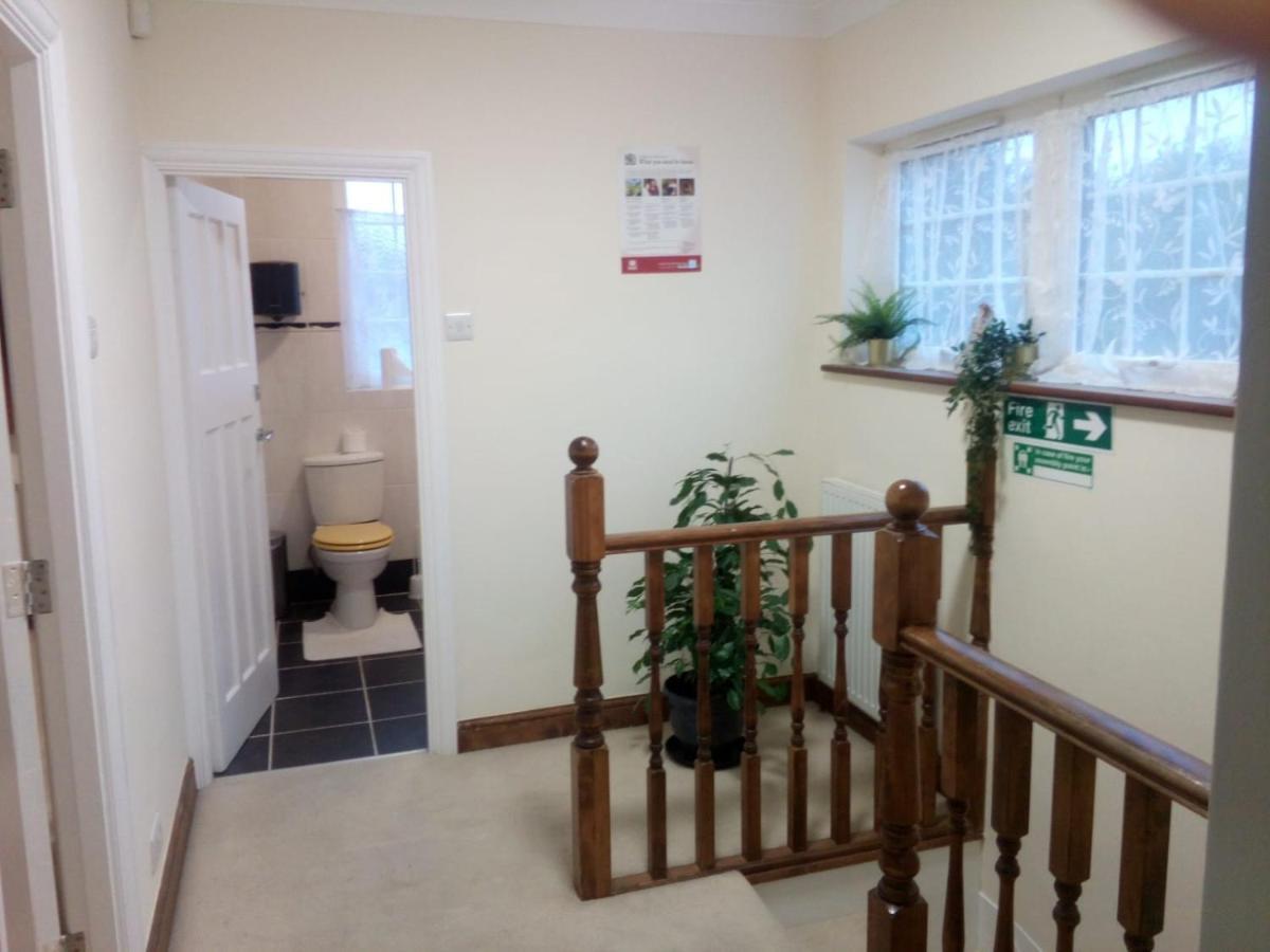 1St Gold Accommodation Isleworth Dış mekan fotoğraf